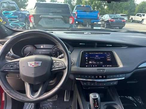 Used 2019 Cadillac XT4 Sport AWD/4WD image 11