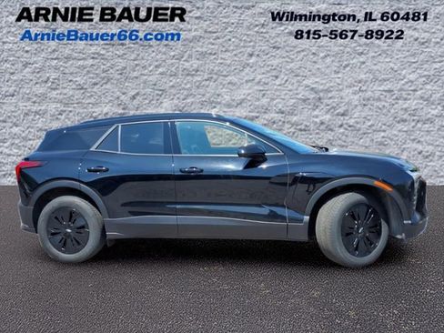 Used 2025 Chevrolet Blazer EV LT FWD image 4