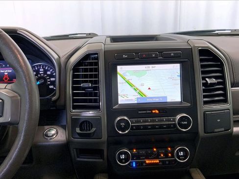 Used 2020 Ford Expedition XLT w/ Equipment Group 202A RWD image 5