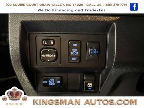 Used 2017 Toyota Tundra SR5 image 11