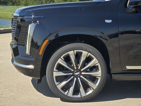New 2026 Cadillac Escalade Luxury w/ Touring Package image 5