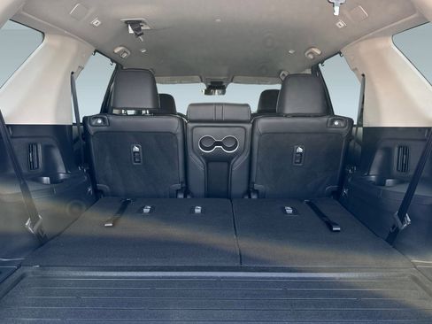 Used 2025 Honda Pilot EX-L image 33