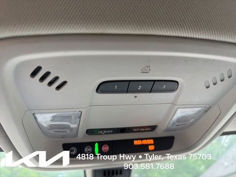 Used 2018 Chevrolet Traverse LT FWD image 23