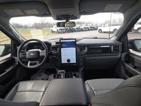 Used 2025 Ford F150 Lightning Flash image 18