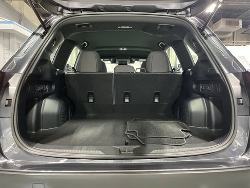 Used 2026 Subaru Forester AWD/4WD image 34