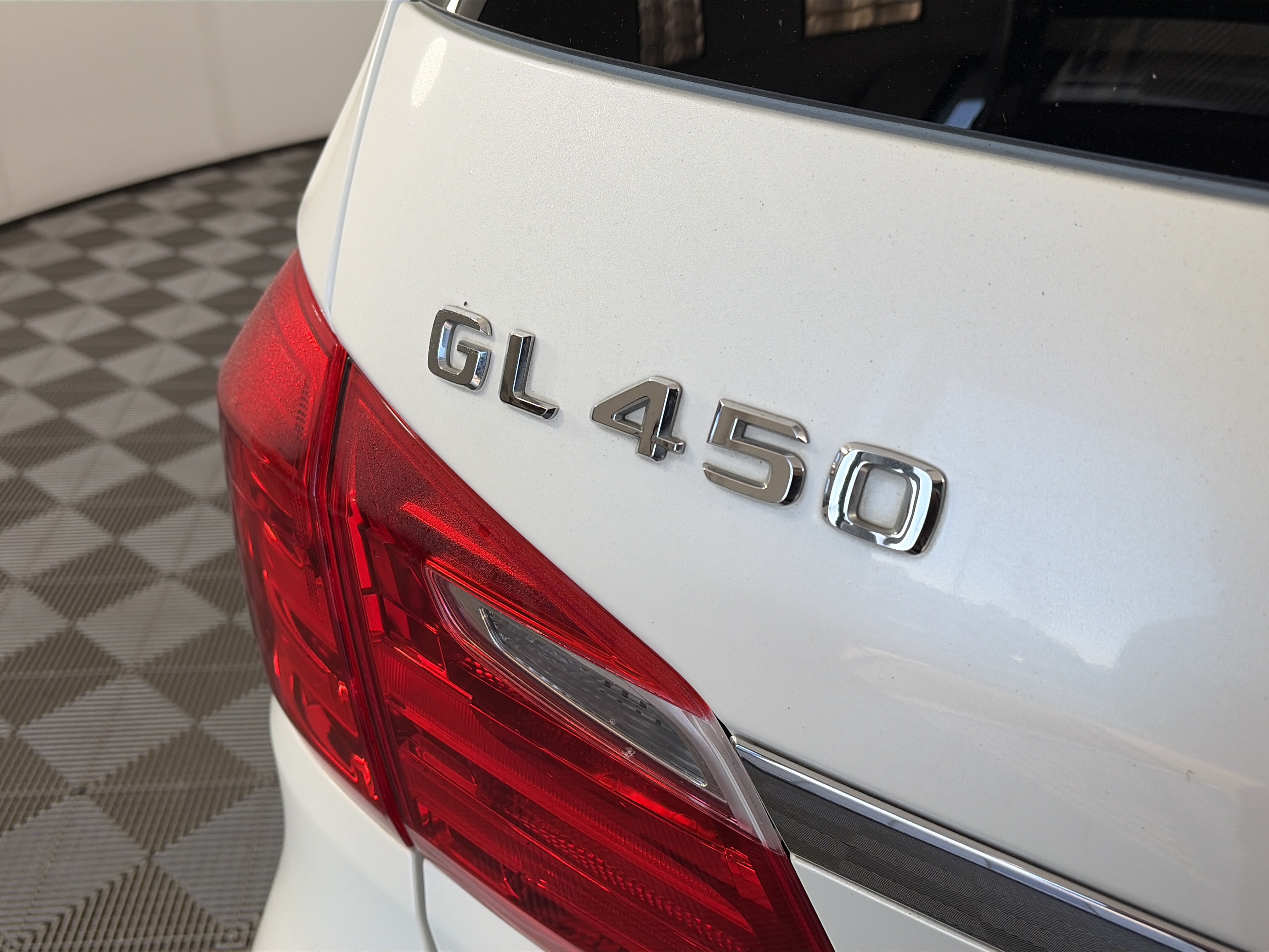 Used 2013 Mercedes-Benz GL 450 4MATIC image 16