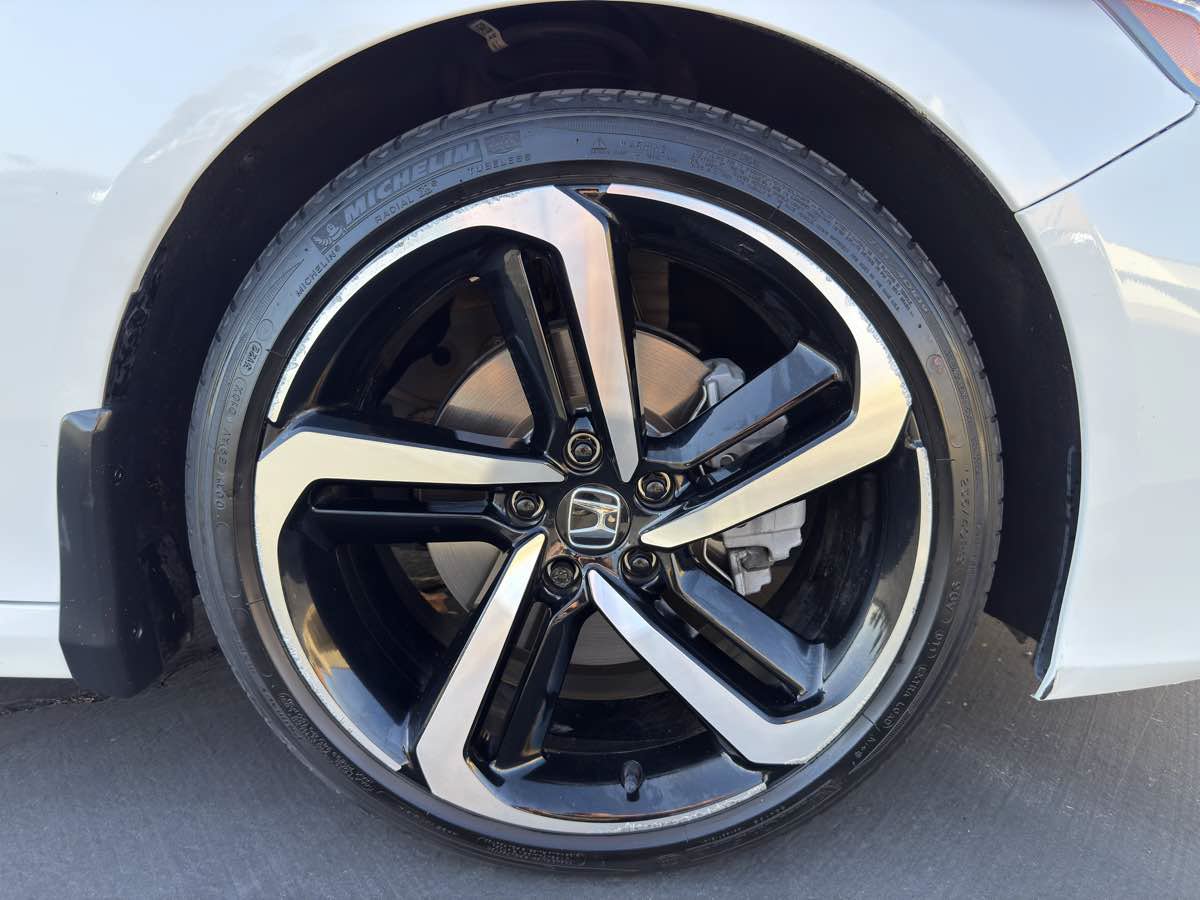 Used 2022 Honda Accord Sport image 9