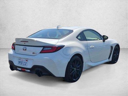 Used 2024 Toyota GR86 Premium RWD image 8