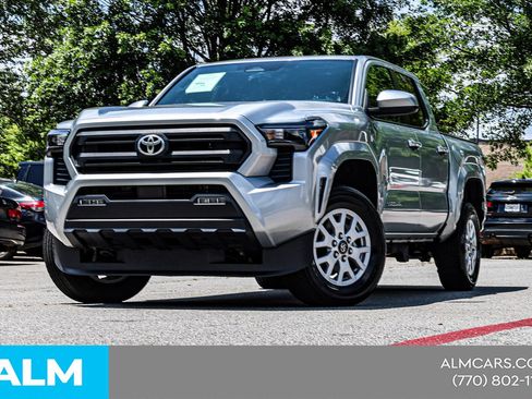 Used 2024 Toyota Tacoma SR5 AWD/4WD image 2