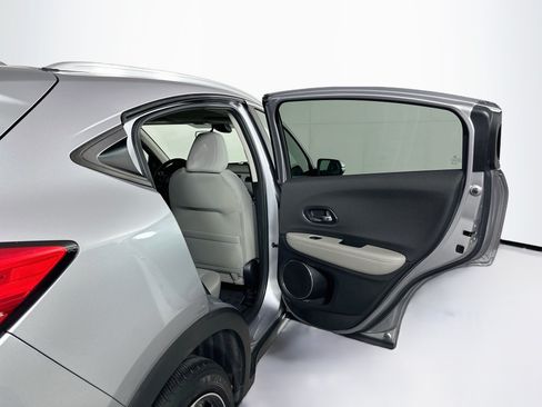 Used 2022 Honda HR-V EX image 29