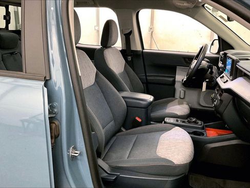 Certified 2022 Ford Maverick XLT image 7