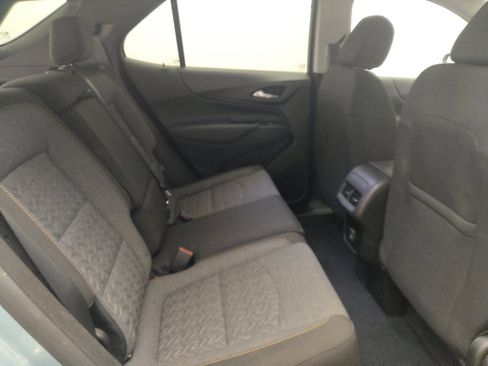 Used 2022 Chevrolet Equinox LT w/ Driver Convenience Package image 19