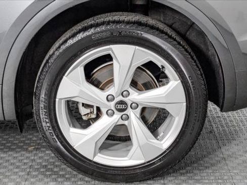 Used 2023 Audi Q5 2.0T Premium Plus w/ Premium Plus Package AWD/4WD image 35