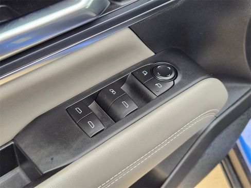 Used 2025 GMC Terrain Elevation image 12