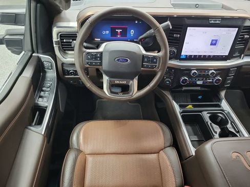 Used 2025 Ford F450 King Ranch w/ Chrome Package AWD/4WD image 15