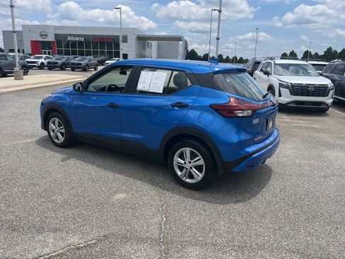 Used 2024 Nissan Kicks S FWD image 4