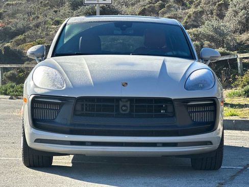 Certified 2025 Porsche Macan GTS image 11