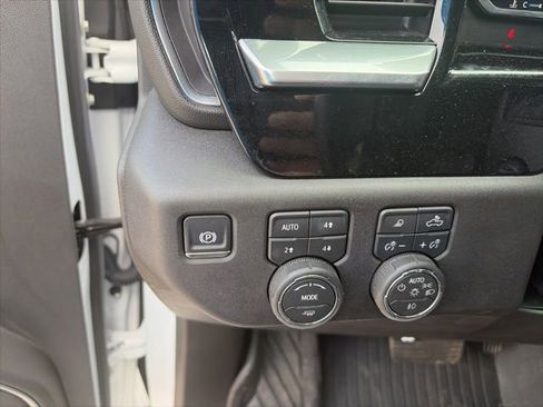 Used 2026 Chevrolet Silverado 1500 LTZ AWD/4WD image 19