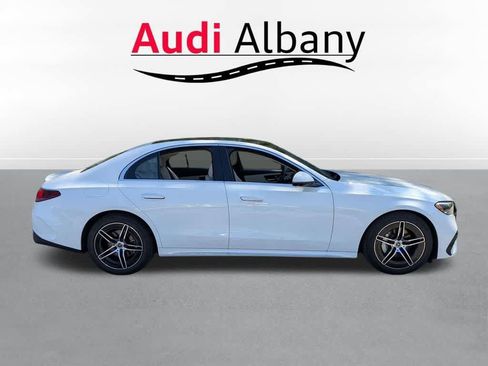 Used 2024 Mercedes-Benz E 350 4MATIC Sedan image 4