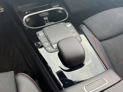 Used 2023 Mercedes-Benz CLA 250 4MATIC image 41