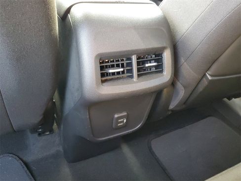 Used 2022 GMC Terrain SLE w/ LPO, Floor Liner Package image 12