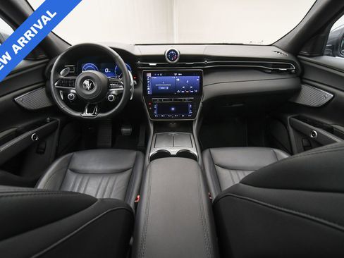 Used 2023 Maserati Grecale GT image 13