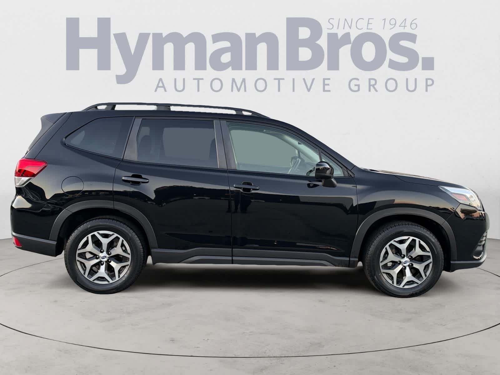 Certified 2023 Subaru Forester Premium AWD/4WD image 2