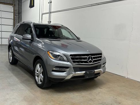 Used 2015 Mercedes-Benz ML 250 BlueTEC 4MATIC w/ Premium 1 Package image 7