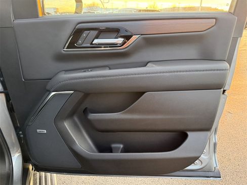New 2026 GMC Yukon XL Denali w/ Sun & Power Step Package image 39