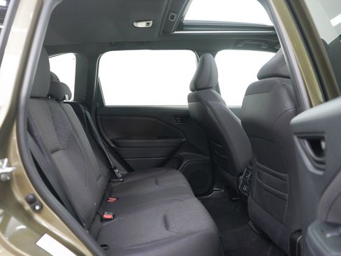 Used 2025 Subaru Forester Premium AWD/4WD image 12