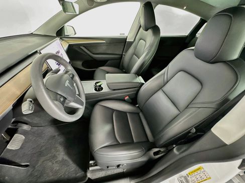 Used 2023 Tesla Model Y Long Range AWD/4WD image 13