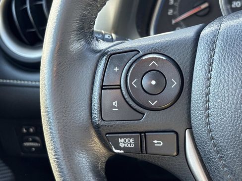 Used 2013 Toyota RAV4 Limited image 19