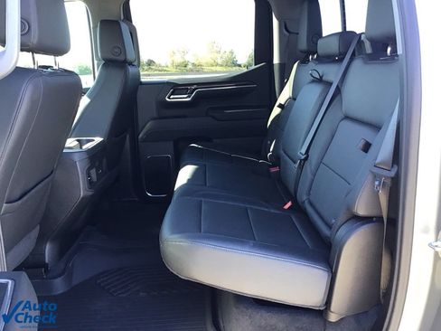 Used 2025 Chevrolet Silverado 1500 LT image 16