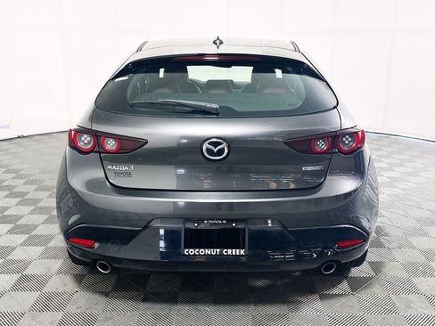 Used 2021 MAZDA MAZDA3 s FWD image 4
