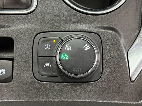 Used 2023 Chevrolet Traverse LT w/ LPO, Floor Liner Package AWD/4WD image 23
