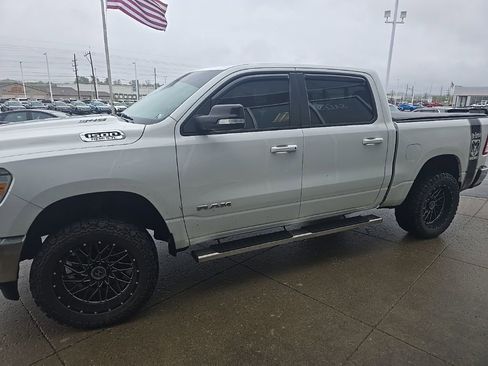 Used 2021 RAM 1500 Big Horn AWD/4WD image 2