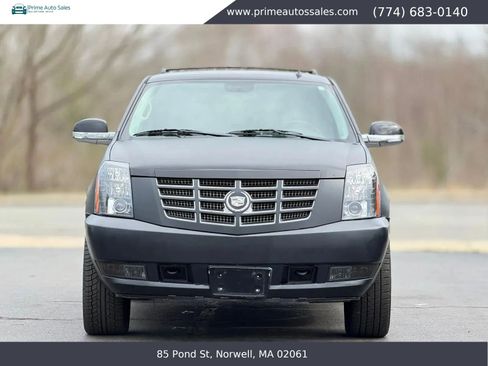 Used 2011 Cadillac Escalade AWD w/ Touring Package image 2