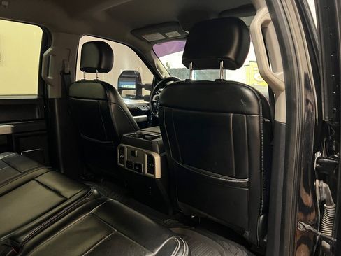 Used 2021 Ford F250 Lariat w/ Lariat Value Package image 35