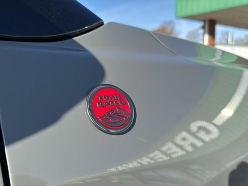 Used 2023 Jeep Compass Trailhawk image 6