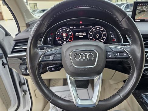 Used 2018 Audi Q7 3.0T Prestige AWD/4WD image 32