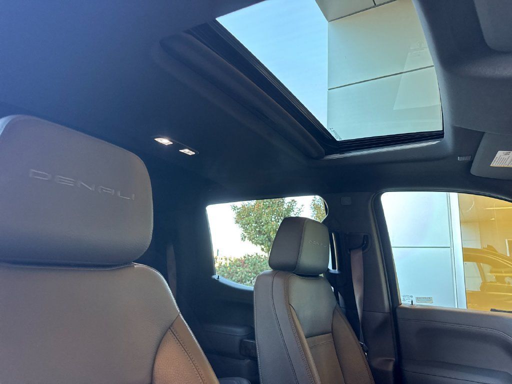 Used 2022 GMC Sierra 1500 Denali w/ Denali Premium Package AWD/4WD image 20