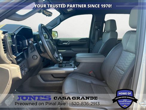 Used 2024 Chevrolet Silverado 1500 ZR2 w/ Technology Package AWD/4WD image 9