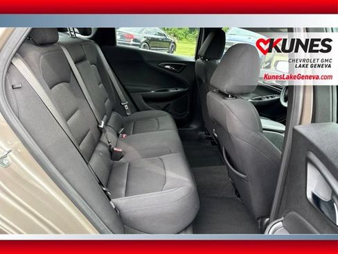 Used 2025 Chevrolet Malibu LT FWD image 19