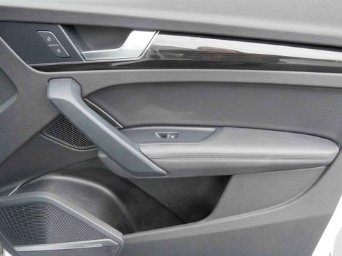 Used 2020 Audi Q5 2.0T Premium Plus image 31