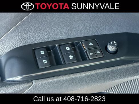 Used 2019 Toyota Camry SE w/ Audio Package FWD image 18