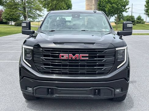 Used 2024 GMC Sierra 1500 Elevation AWD/4WD image 3