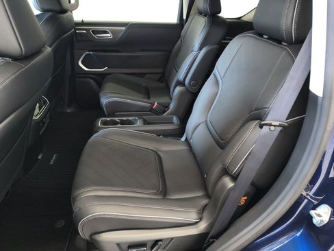 New 2025 INFINITI QX80 Luxe image 19