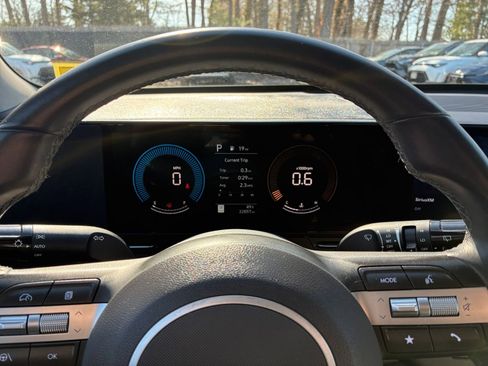 Used 2025 Hyundai Kona SEL image 43