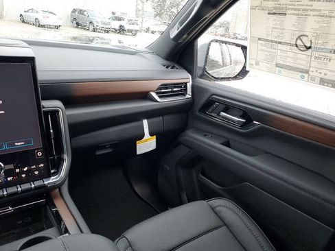 New 2026 GMC Yukon XL Denali image 15