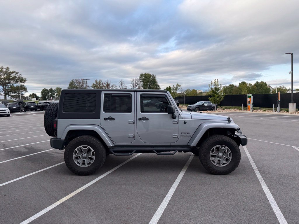 Used 2014 Jeep Wrangler Unlimited Sport w/ Quick Order Package 24S AWD/4WD image 6